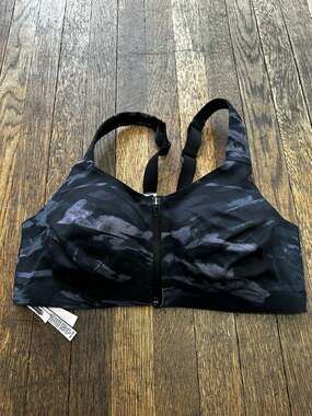 Victoria's Secret Knockout Front-Close High Impact Sport Bra Dreamy Zebra 36D